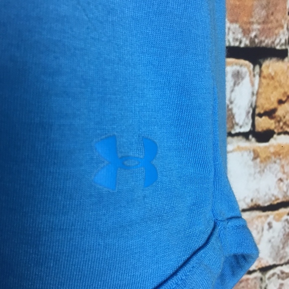 Under Armour Sleeveless - Picture 5 of 6